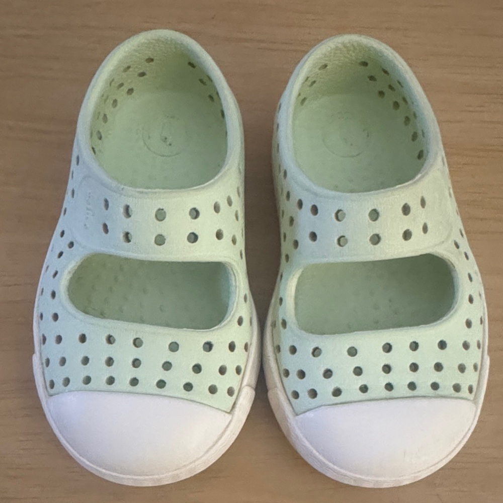 Native Kids Green and White Shoes
